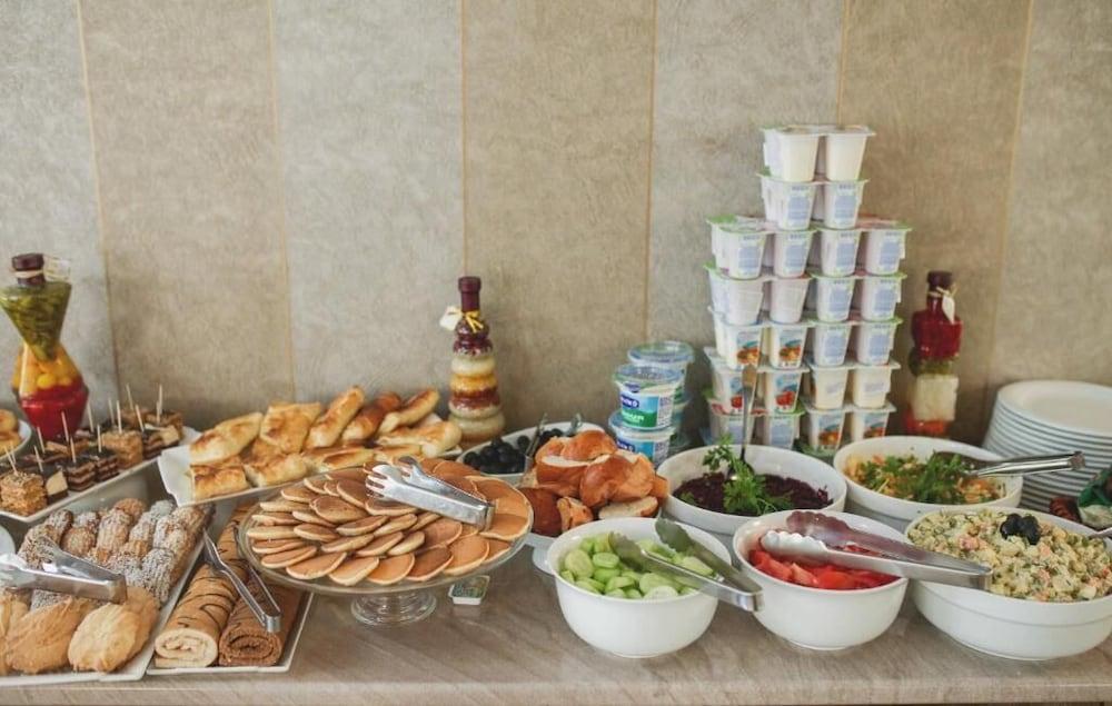 טביליסי L Plaza Hotel מראה חיצוני תמונה