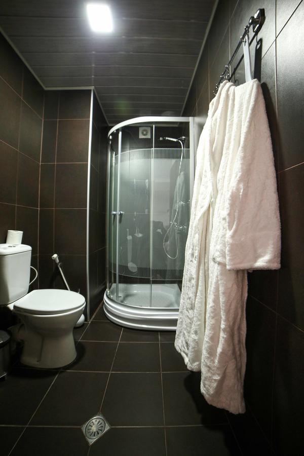 טביליסי L Plaza Hotel מראה חיצוני תמונה