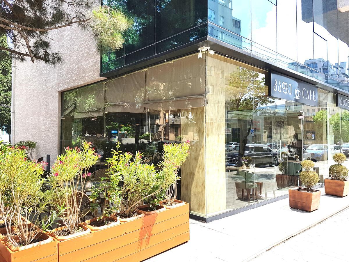 טביליסי L Plaza Hotel מראה חיצוני תמונה